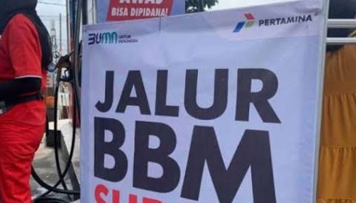 Pemerintah Tugaskan Pertamina dan AKR Corporindo Tbk untuk Distribusi BBM Subsidi Tahun 2024