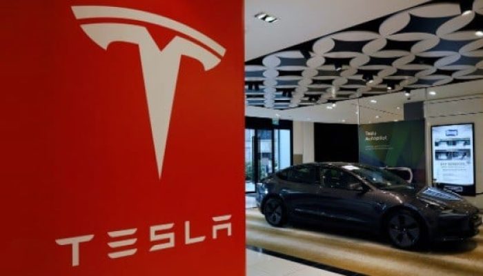 Surat PHK Karyawan Tesla Banyak Dikritik Media Luar