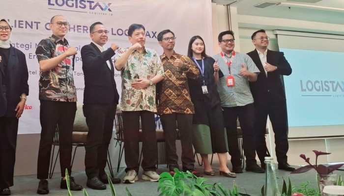 Founder & Senior Partner HFLawFirm, Adv. Dr. Nanda Dwi Rizkia, Menjadi Keynote Speaker dalam Client Gathering Logistax  