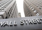 Wall Street Tertekan Hebat di Akhir Pekan, Bursa AS Merosot Tajam